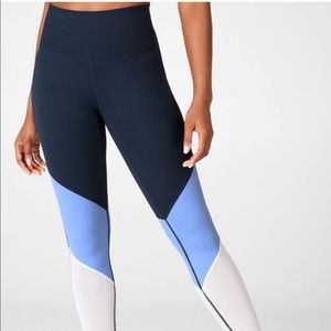 Fabletics Zone High Waisted Powerhold 7/8 Leggings